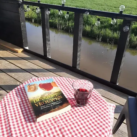 Bed and Breakfast De Verre Kijker 3*