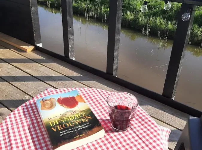 Bed & Breakfast De Verre Kijker 3*